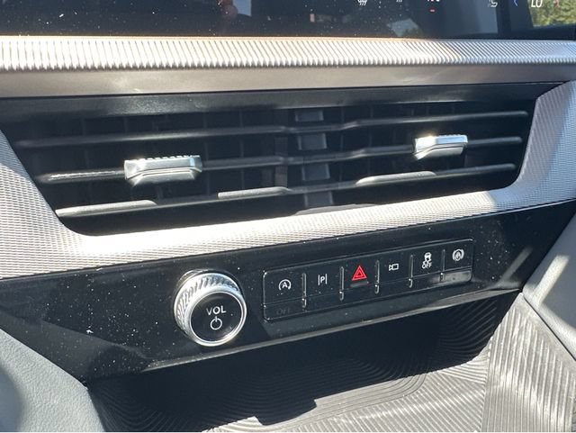 New 2026 Ford Explorer Active w/ Active Comfort Package RWD image 29