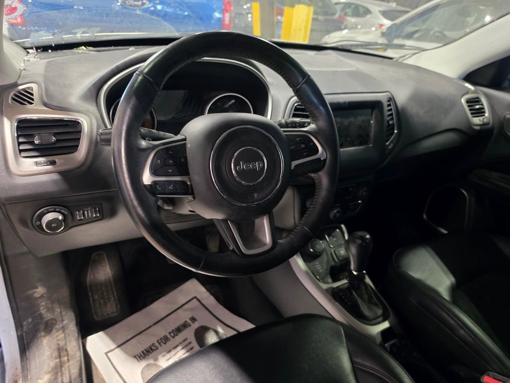 Used 2018 Jeep Compass Latitude w/ Popular Equipment Group image 4