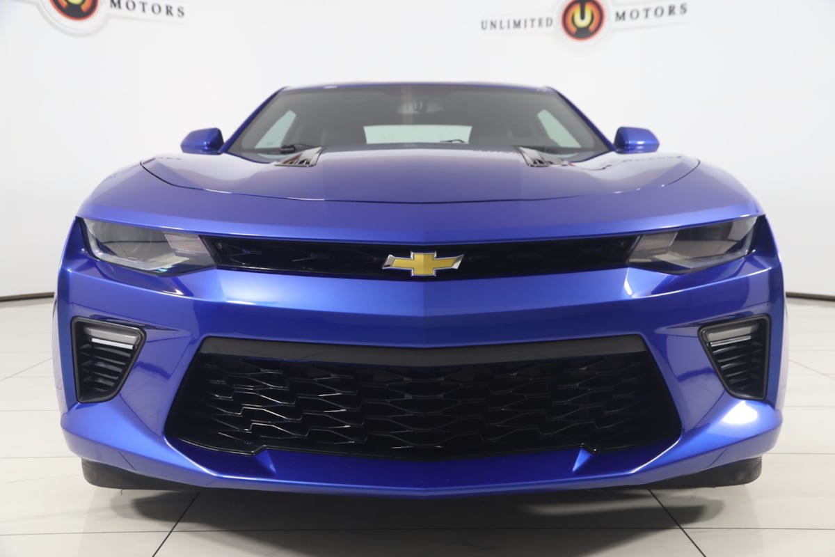 Used 2018 Chevrolet Camaro SS RWD image 67