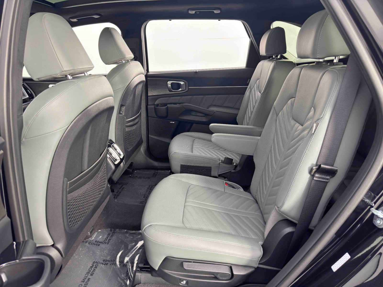 Used 2025 Kia Sorento SX Prestige w/ Sage Leather Package image 45