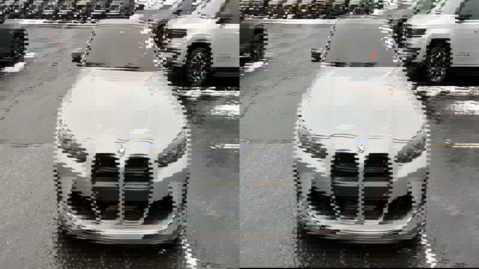 Used 2022 BMW M4 Coupe w/ M Carbon Exterior Package image 3