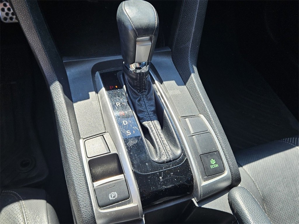 Used 2019 Honda Civic Touring image 23