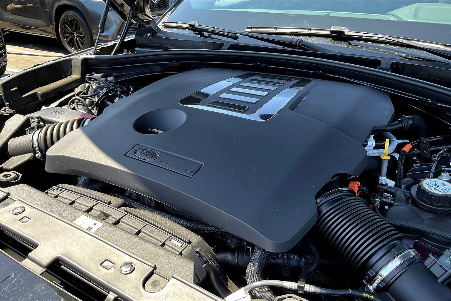 New 2026 Land Rover Range Rover Velar Dynamic SE image 29