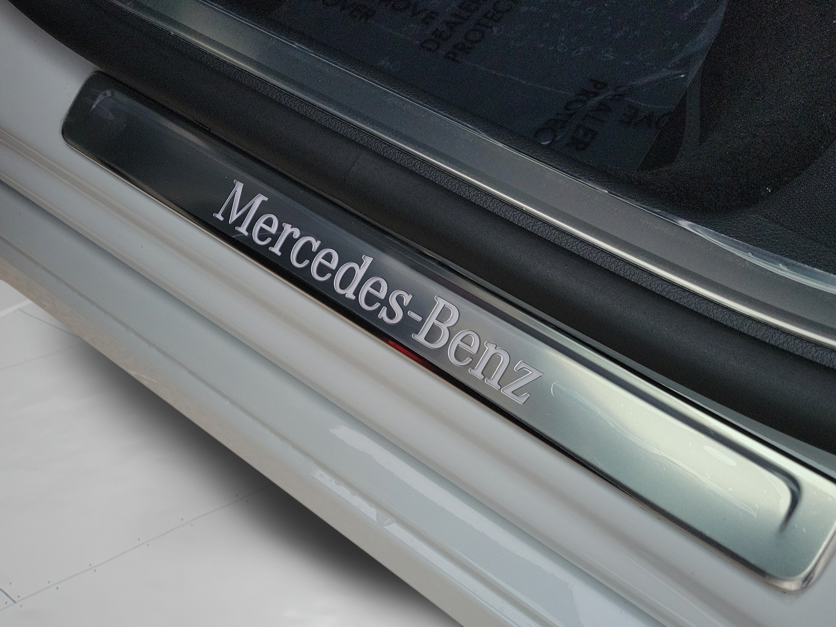 New 2026 Mercedes-Benz S 580e 4MATIC Sedan image 33