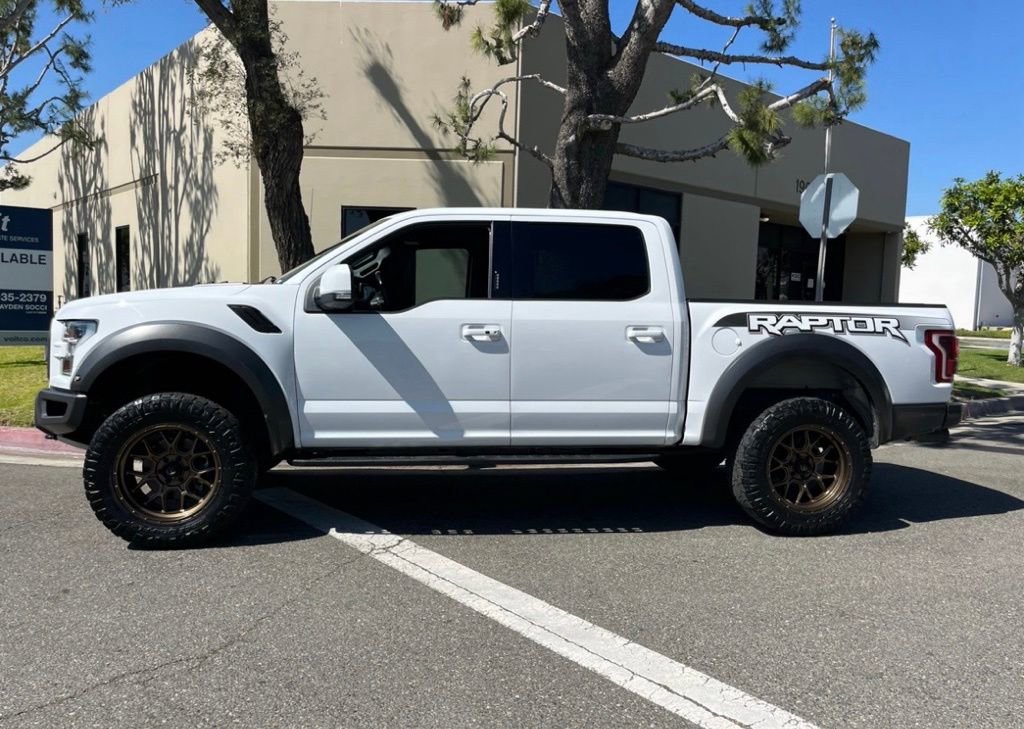 Used 2018 Ford F150 Raptor w/ Equipment Group 802A Luxury AWD/4WD image 5