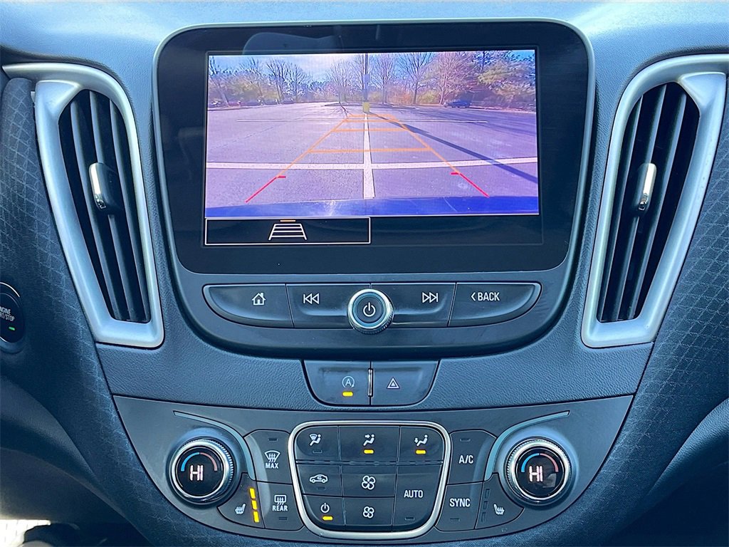 Used 2023 Chevrolet Malibu LT image 12