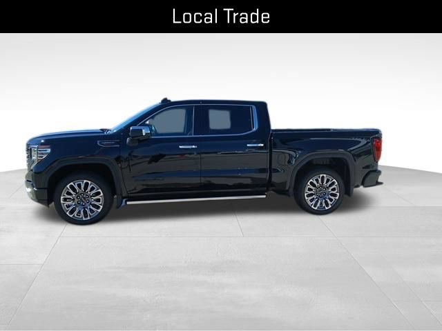 Used 2026 GMC Sierra 1500 Denali Ultimate w/ LPO, Black Badging Package AWD/4WD image 2