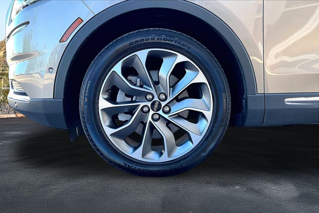Used 2021 Lincoln Nautilus Reserve FWD image 9