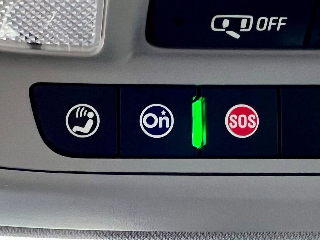 Used 2024 Chevrolet Malibu LT image 30