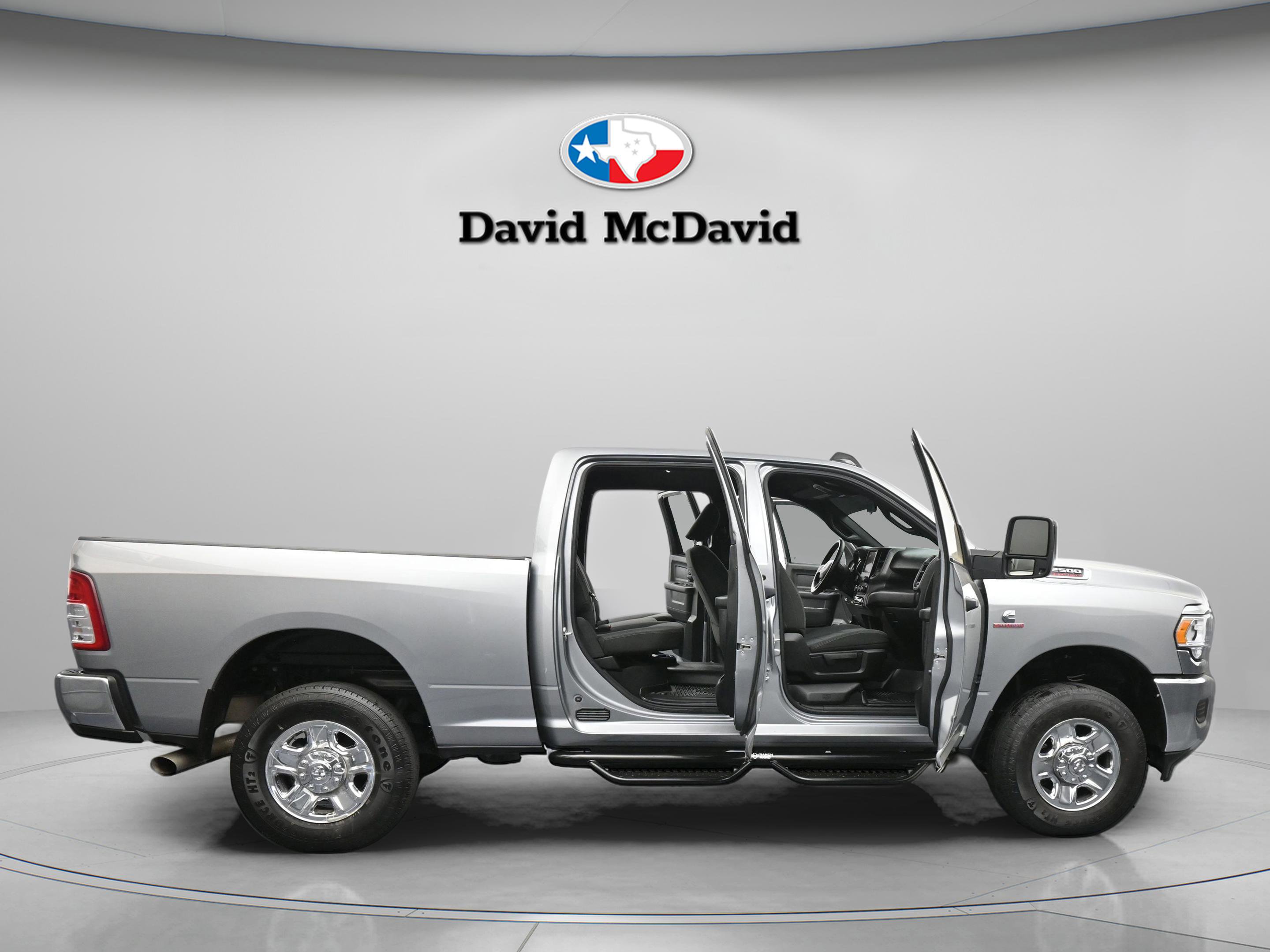 Used 2024 RAM 2500 Tradesman w/ Chrome Appearance Group image 42