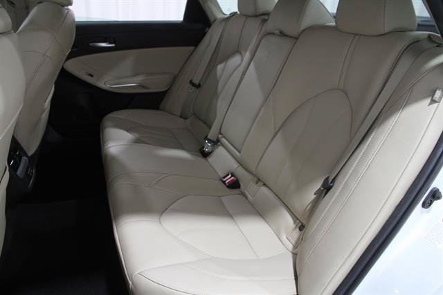 Used 2019 Toyota Avalon XLE w/ Moonroof Package FWD image 18