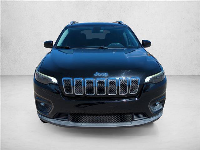 Used 2019 Jeep Cherokee Latitude Plus AWD/4WD image 2