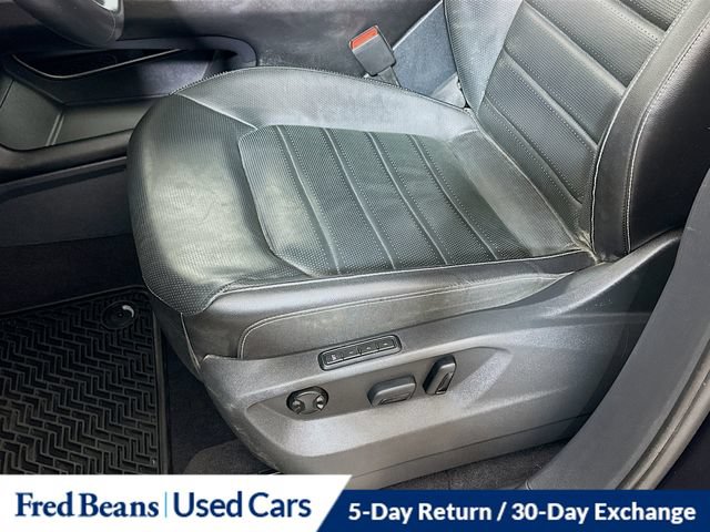 Used 2024 Volkswagen Atlas Cross Sport SEL R-Line AWD/4WD image 24