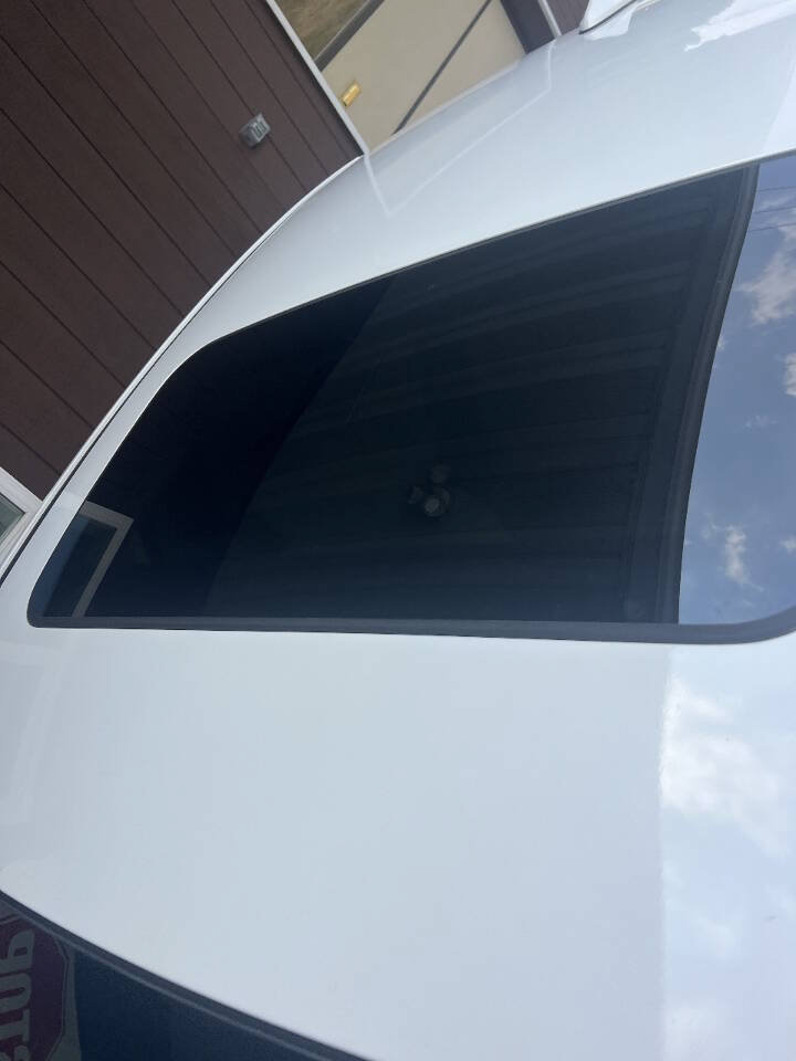 Used 2017 Hyundai Elantra Value Edition FWD image 9