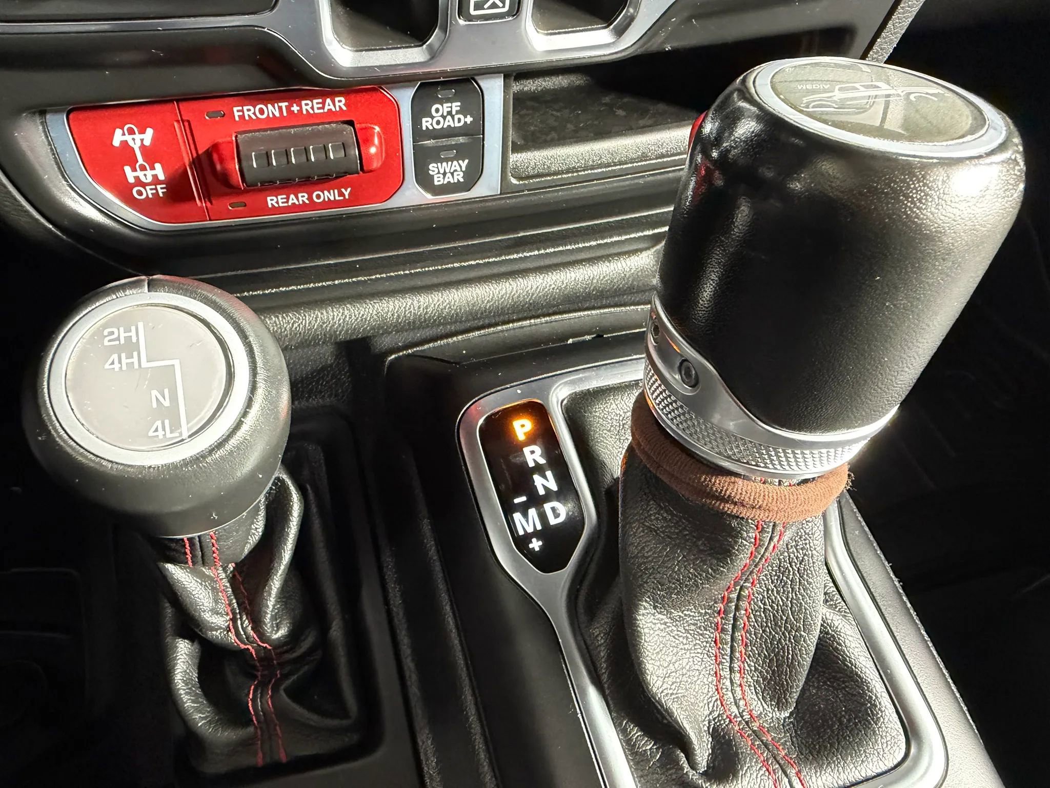 Used 2021 Jeep Gladiator Rubicon AWD/4WD image 26