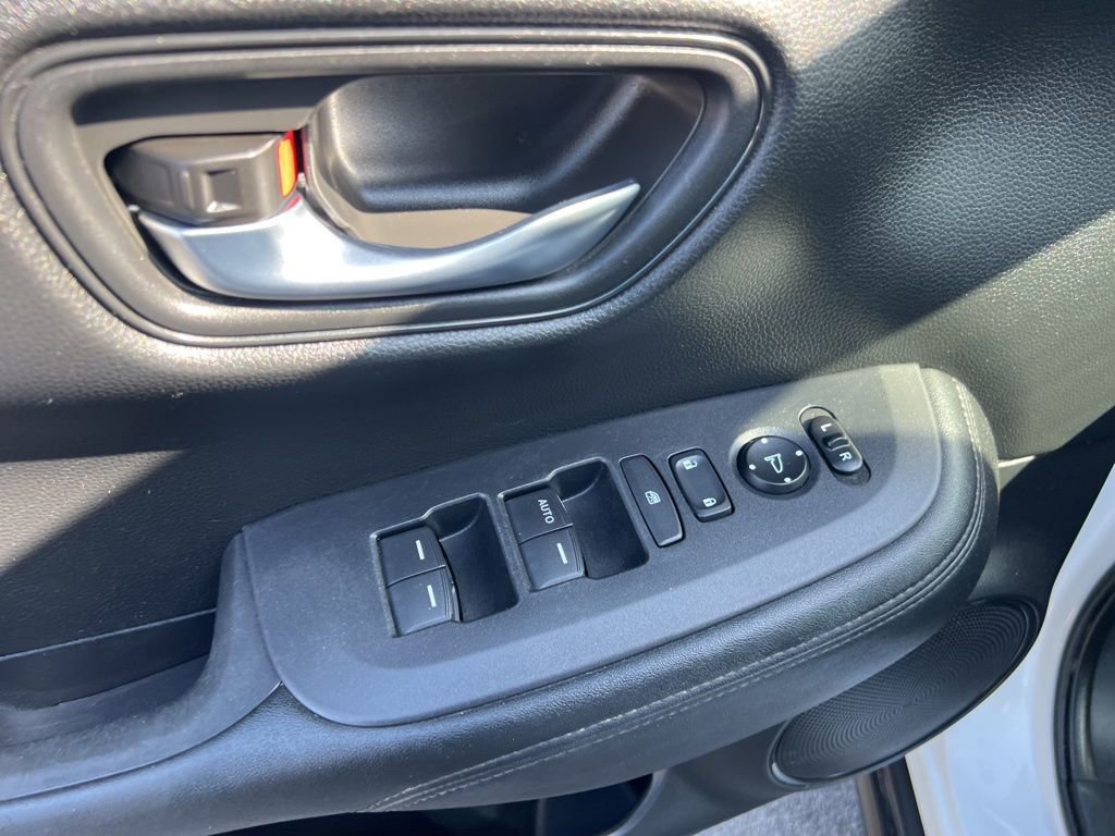 Used 2023 Honda HR-V LX image 21