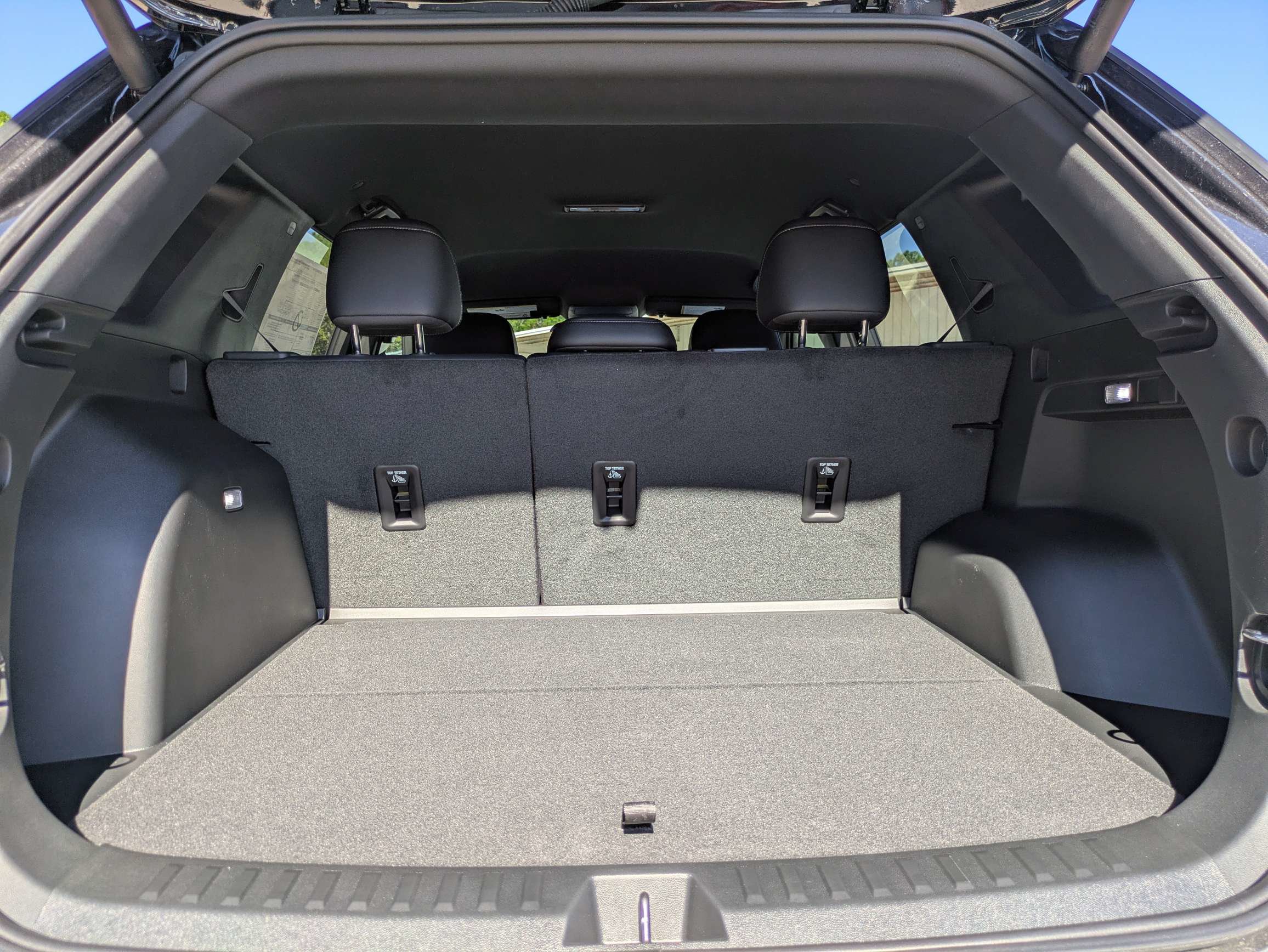New 2027 Chevrolet Equinox LT w/ Convenience Package II FWD image 7