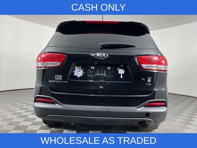 Used 2017 Kia Sorento LX image 7