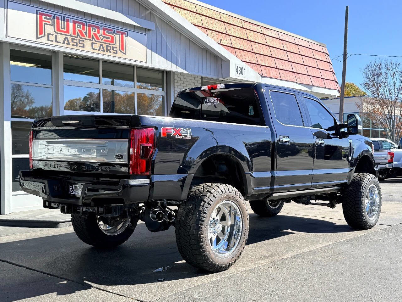 Used 2019 Ford F250 Platinum w/ Platinum Ultimate Package image 4
