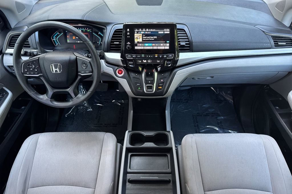 Used 2018 Honda Odyssey EX image 12