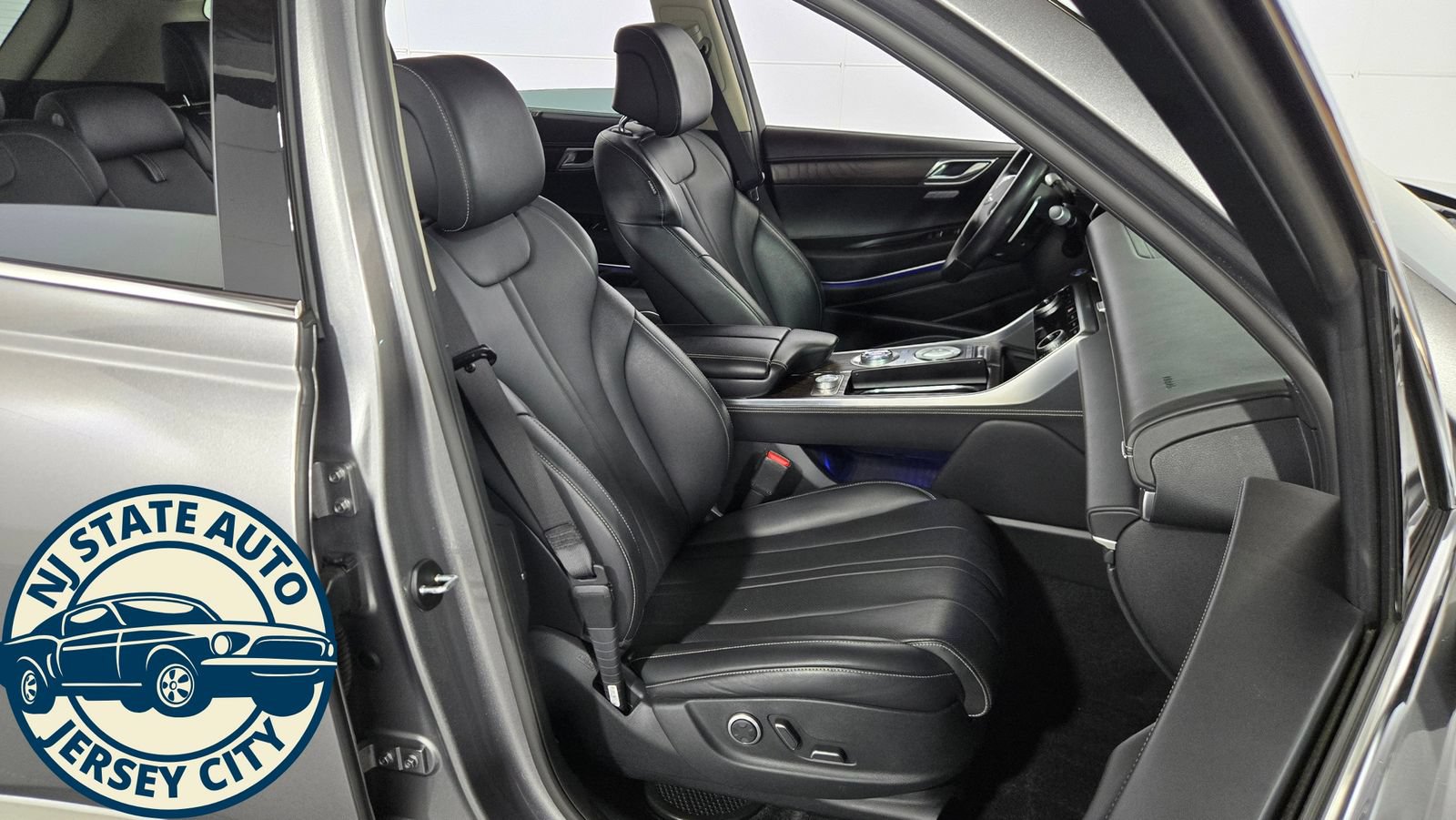 Used 2021 Genesis GV80 2.5T AWD/4WD image 39