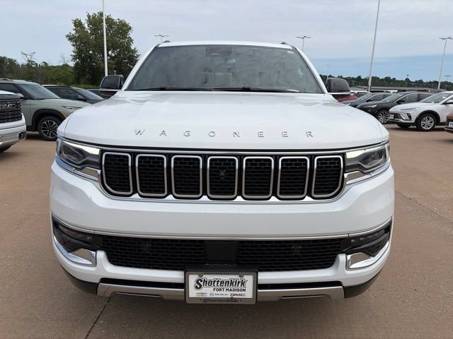 Used 2024 Jeep Wagoneer Series III w/ Premium Group I AWD/4WD image 8