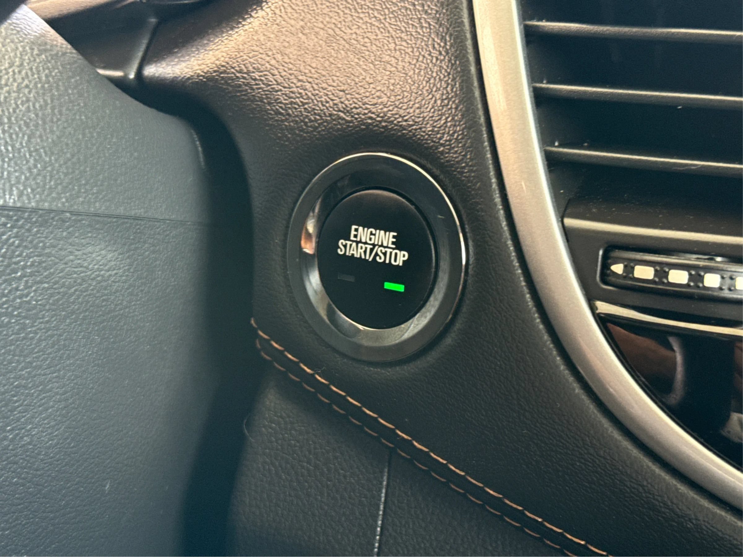 Used 2017 Chevrolet Trax LT w/ LT Convenience Package FWD image 25