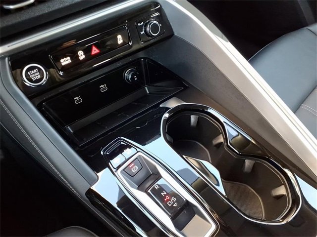 Used 2025 Audi Q5 2.0T Premium w/ Convenience Package image 14