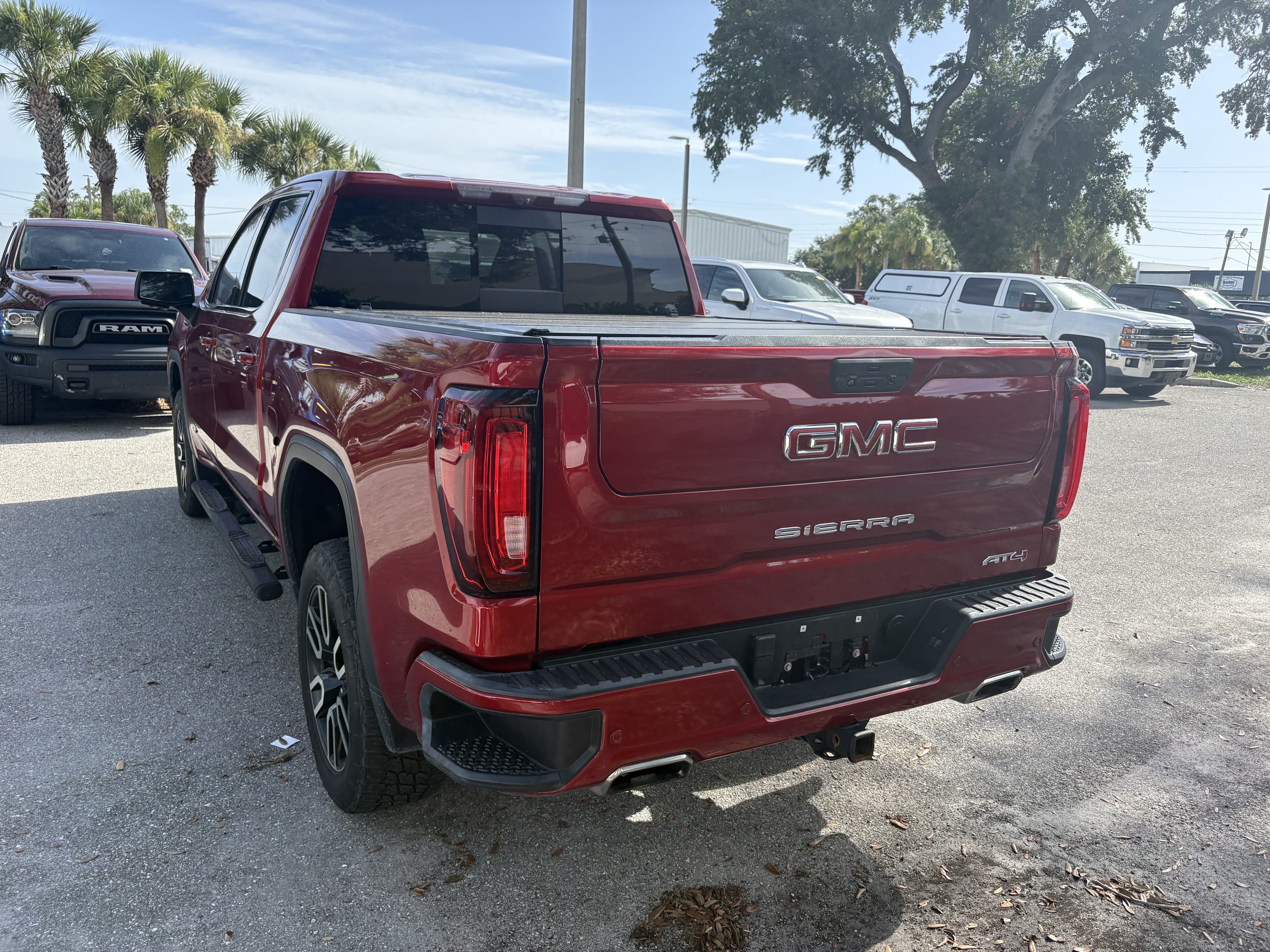 Certified 2021 GMC Sierra 1500 AT4 w/ AT4 Value Package AWD/4WD image 5