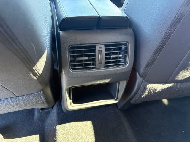 Used 2023 Nissan Rogue S AWD/4WD image 25