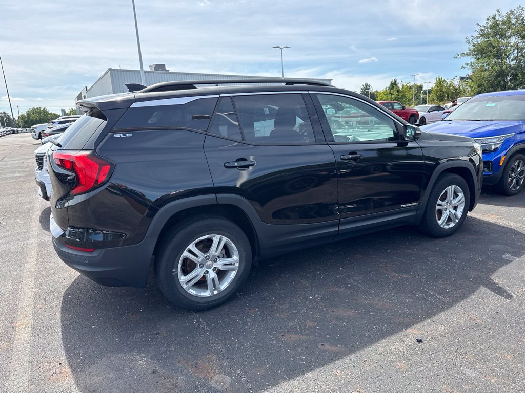 Used 2020 GMC Terrain SLE w/ Driver Convenience Package FWD image 10