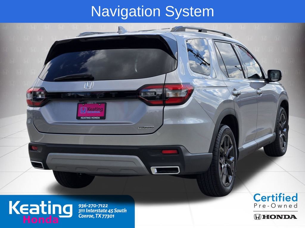 Certified 2025 Honda Pilot Touring image 5