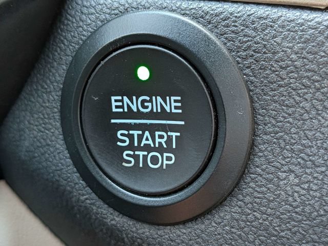 Used 2020 Ford Escape SEL AWD/4WD image 32
