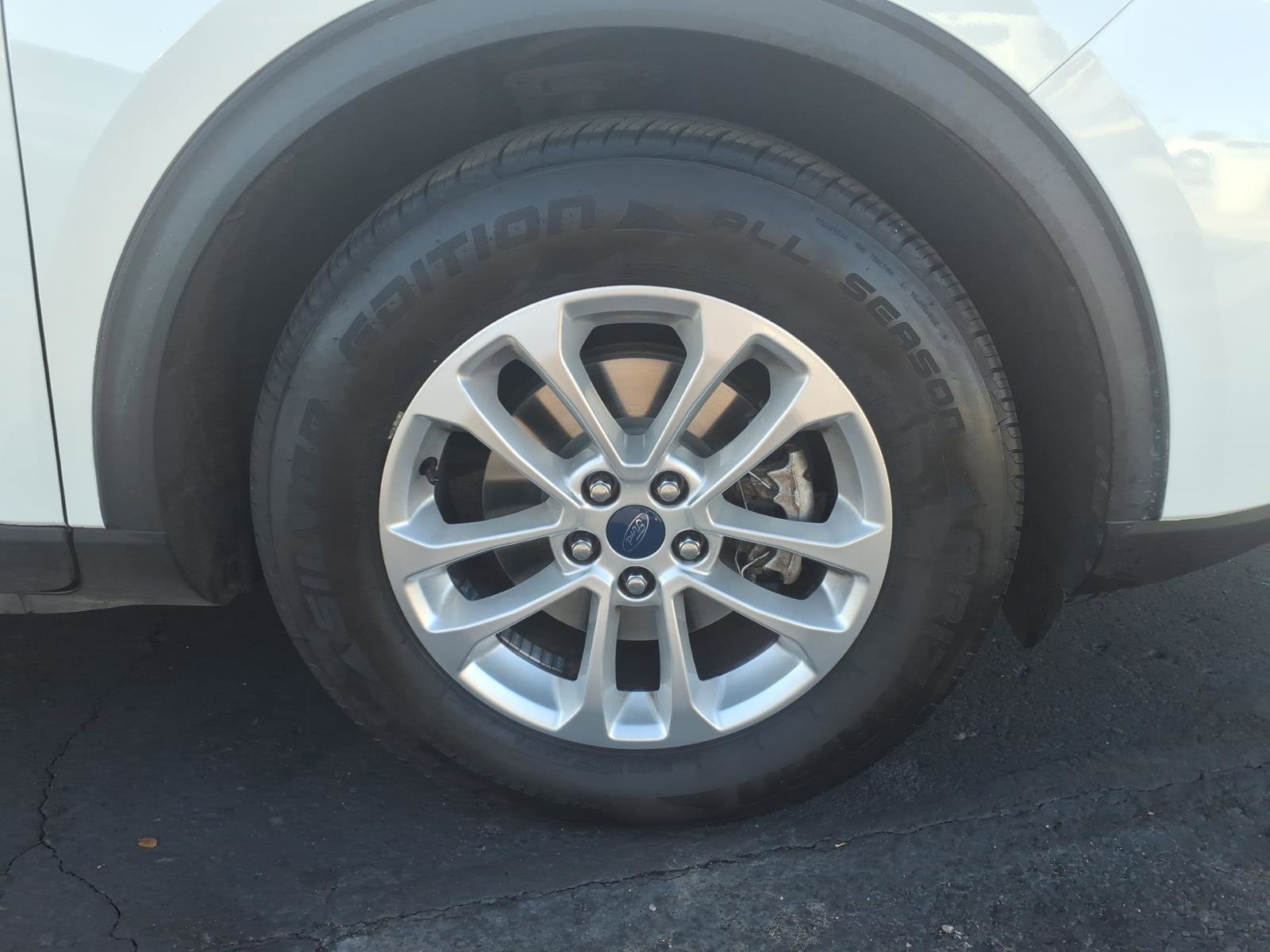 Certified 2022 Ford Escape SE image 9