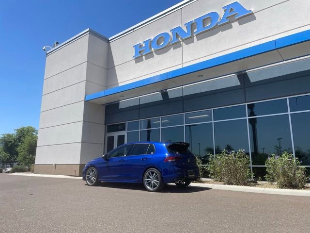 Used 2024 Volkswagen Golf R AWD/4WD image 18