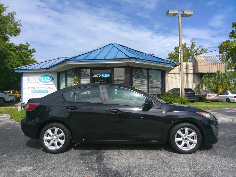 Used 2011 MAZDA MAZDA3 i Touring FWD image 8