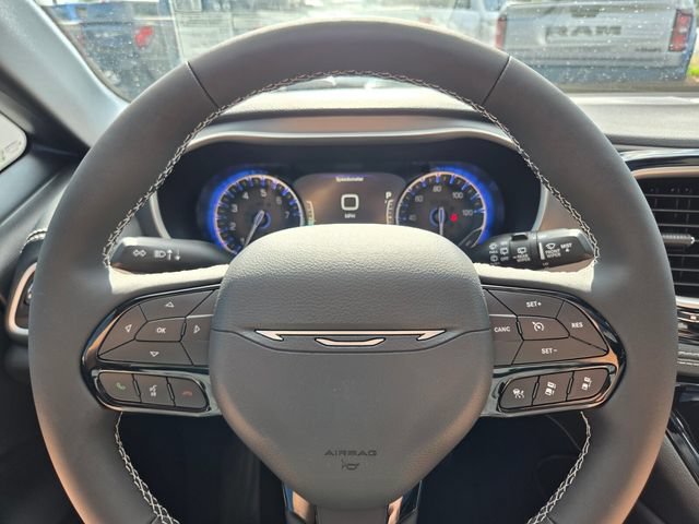 New 2027 Chrysler Pacifica Limited FWD image 28