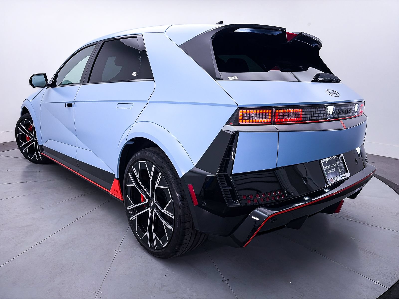 Used 2025 Hyundai Ioniq 5 N AWD/4WD image 2