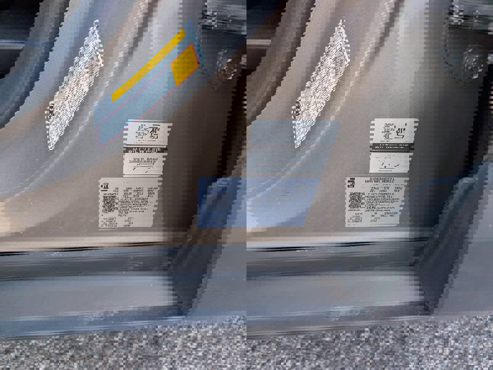 Certified 2023 GMC Acadia AT4 image 16