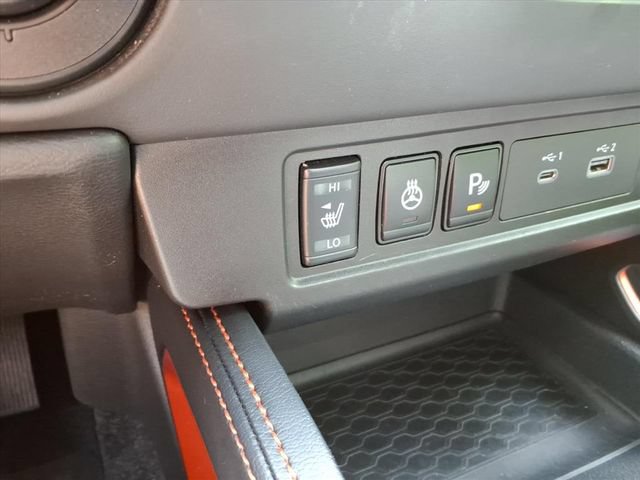 Used 2023 Nissan Frontier PRO-4X w/ Pro-4X Premium Package AWD/4WD image 27