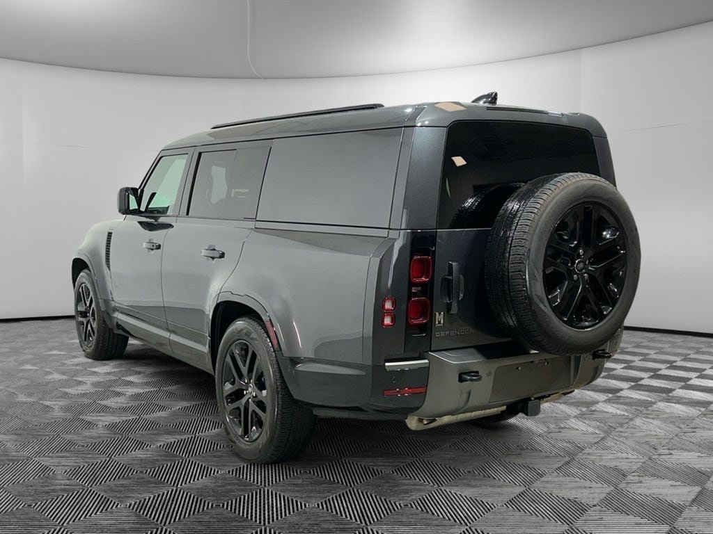 Used 2025 Land Rover Defender 130 Outbound AWD/4WD image 7