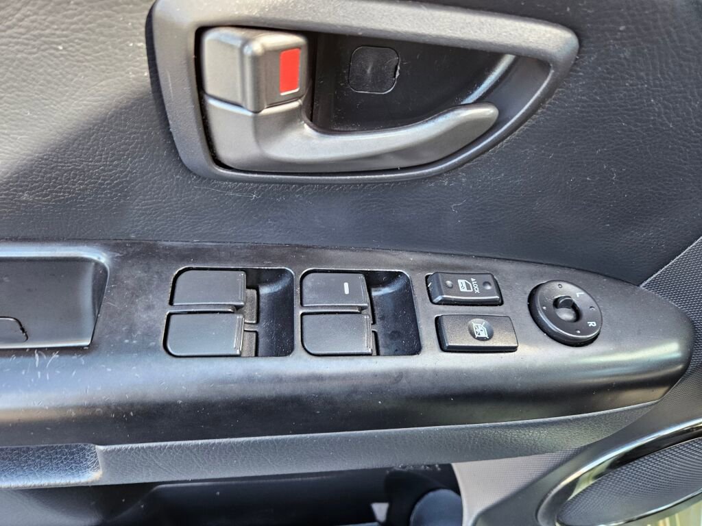 Used 2013 Honda Fit image 47