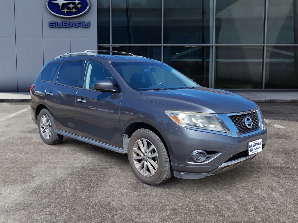 Used 2013 Nissan Pathfinder SV image 2