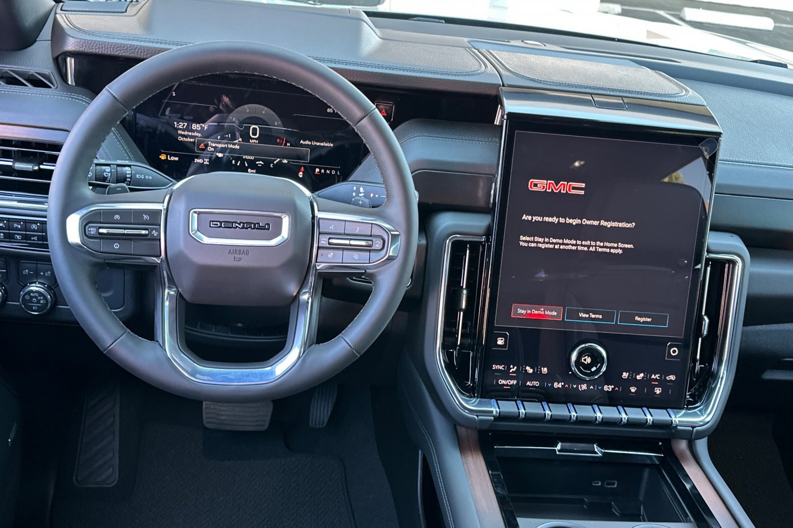 New 2026 GMC Yukon Denali w/ Sun & Power Step Package image 13