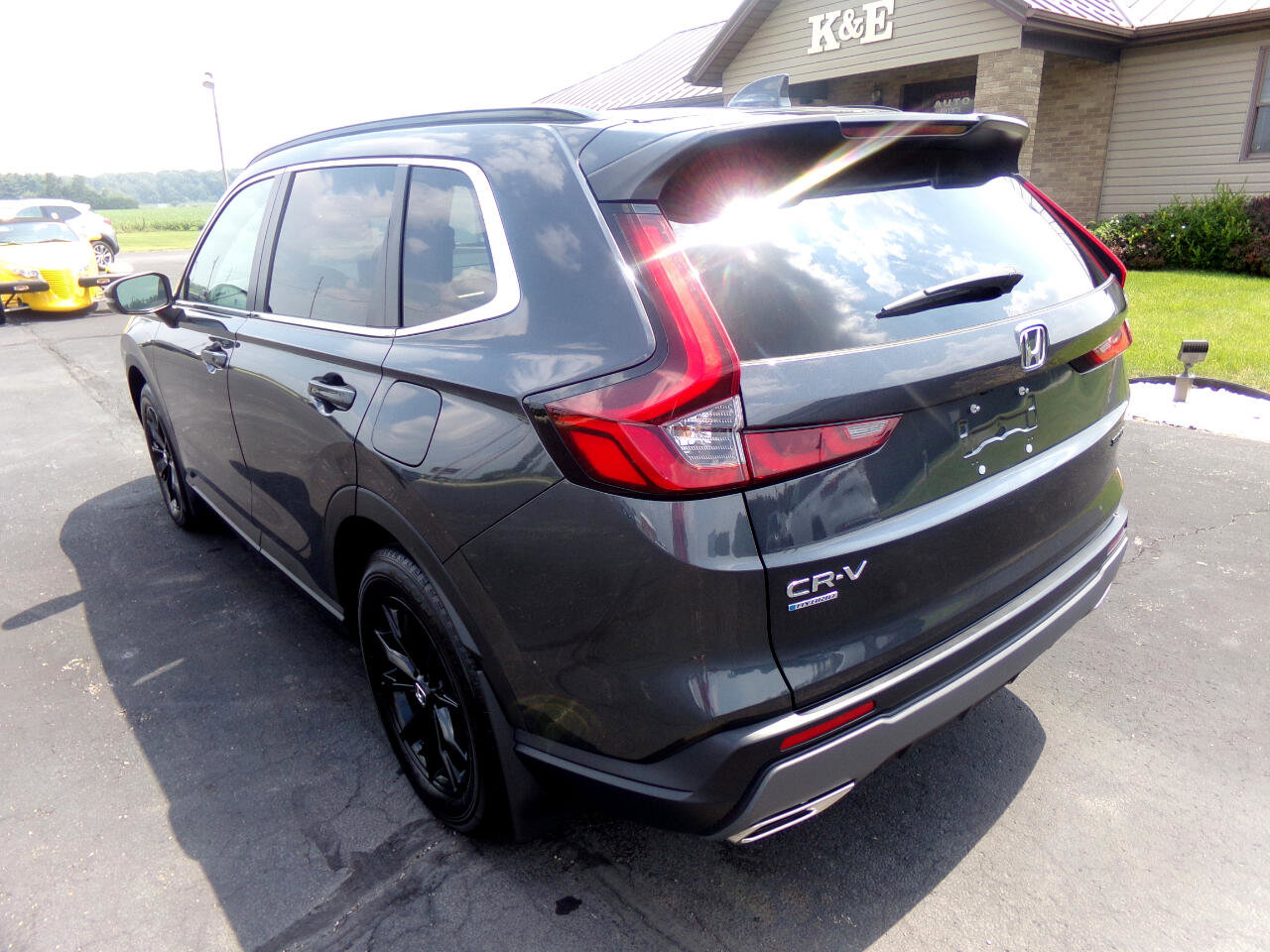 Used 2024 Honda CR-V Sport image 3