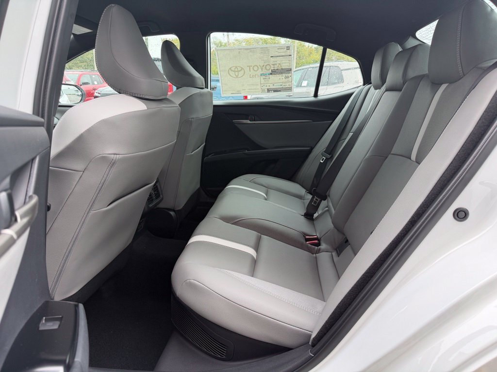New 2026 Toyota Camry SE AWD/4WD image 8
