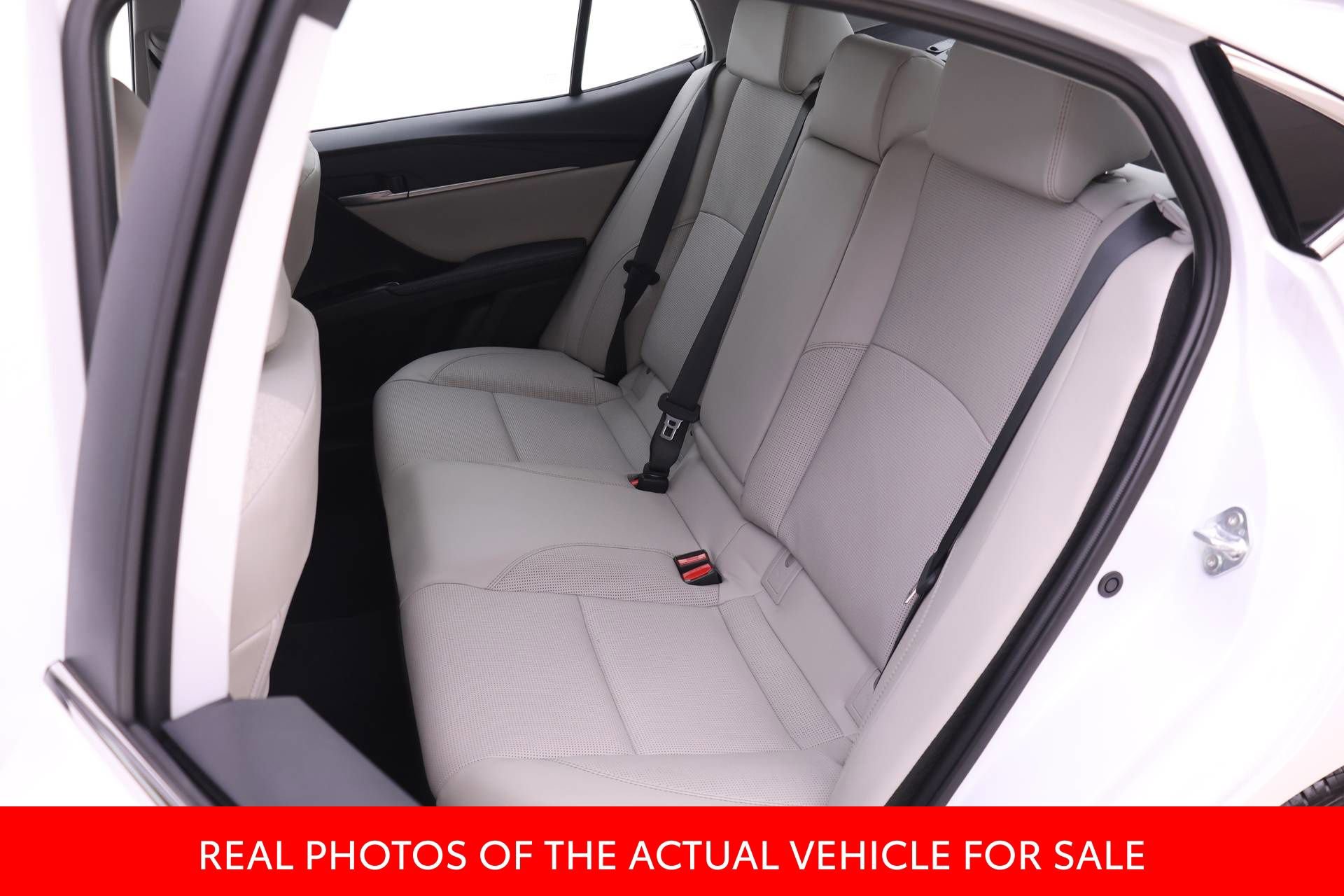 Certified 2025 Toyota Camry XLE w/ Premium Package image 10