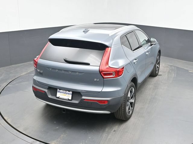 Used 2023 Volvo XC40 B4 Ultimate FWD image 26