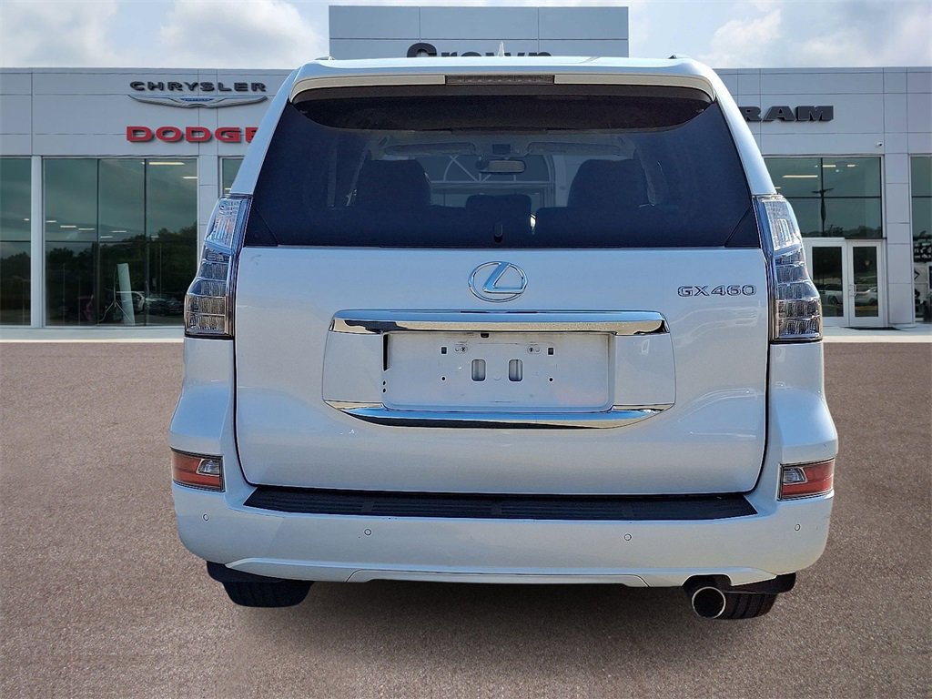 Used 2019 Lexus GX 460 image 5