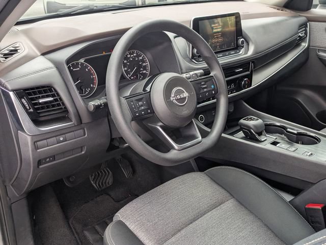 Used 2023 Nissan Rogue SV FWD image 31